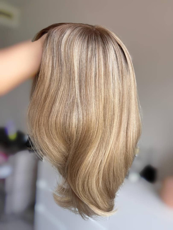 پروتز بالا سر دور پوست